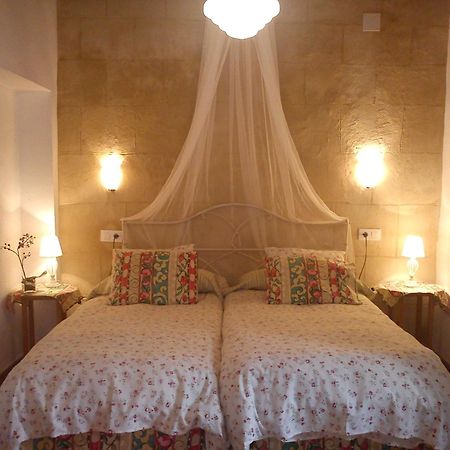 Apartamentos El Patio Andaluz เฮเรซ เด ลาฟรอนเตรา ภายนอก รูปภาพ