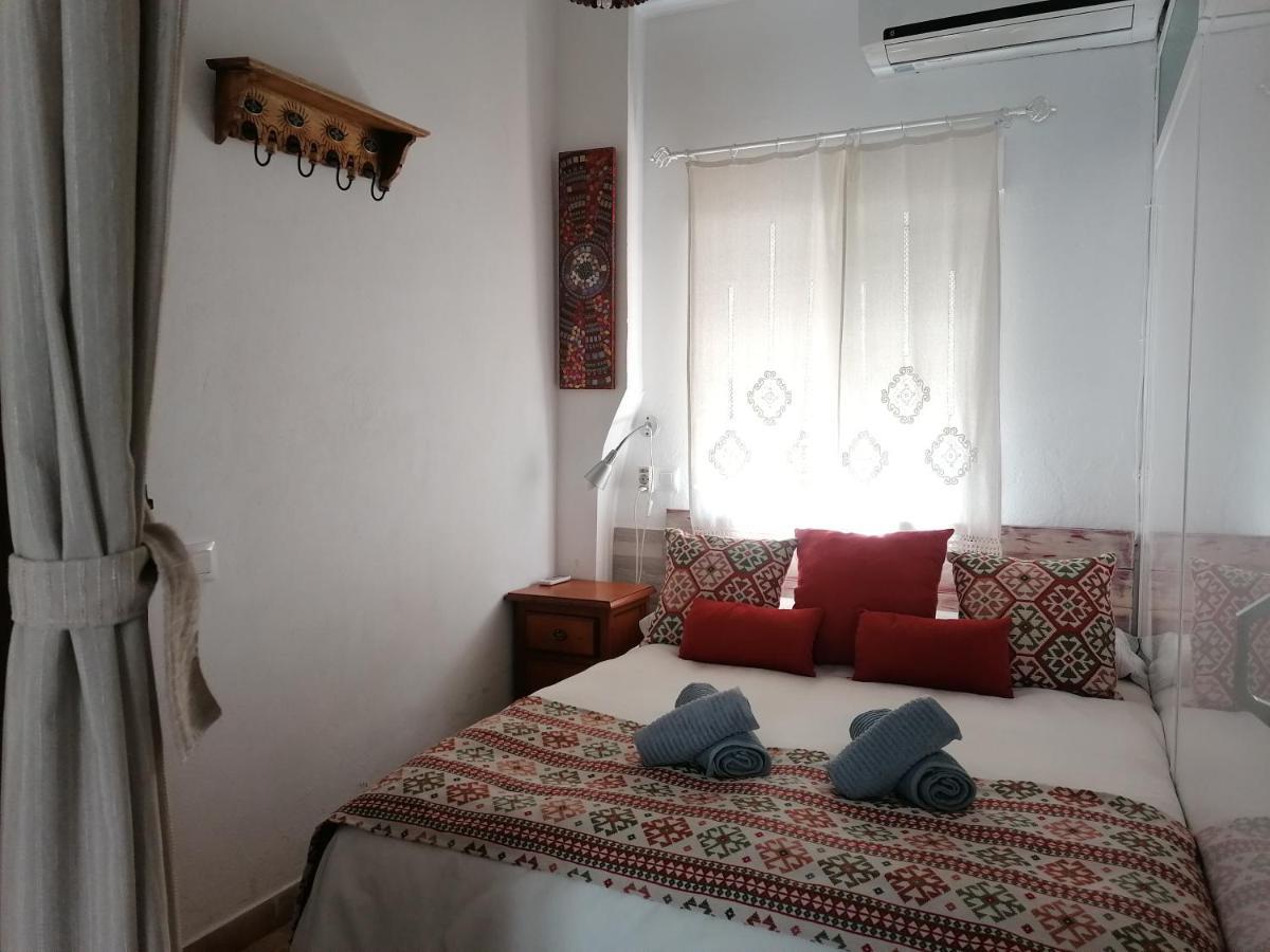 Apartamentos El Patio Andaluz เฮเรซ เด ลาฟรอนเตรา ภายนอก รูปภาพ