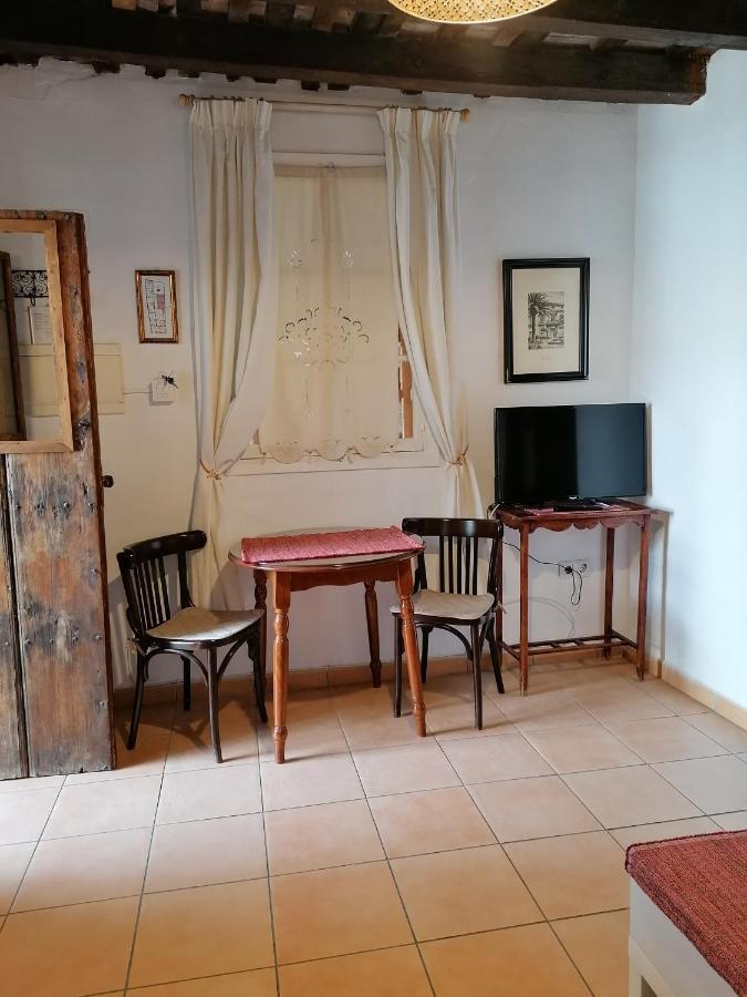 Apartamentos El Patio Andaluz เฮเรซ เด ลาฟรอนเตรา ภายนอก รูปภาพ