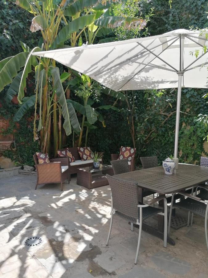 Apartamentos El Patio Andaluz เฮเรซ เด ลาฟรอนเตรา ภายนอก รูปภาพ