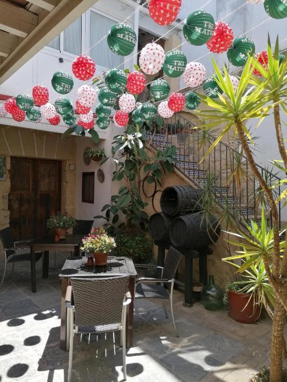 Apartamentos El Patio Andaluz เฮเรซ เด ลาฟรอนเตรา ภายนอก รูปภาพ